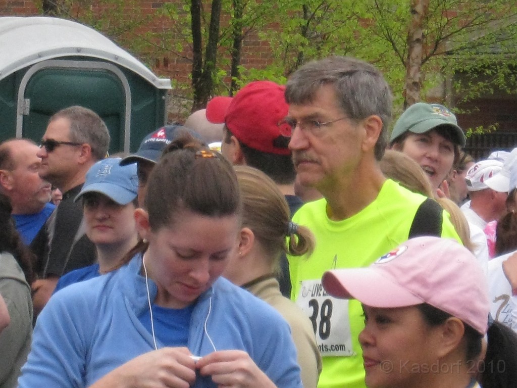 Live Like Andi 2010 055.jpg - The Live Like Andi 10K in Novi Michigan. May 1, 2010.